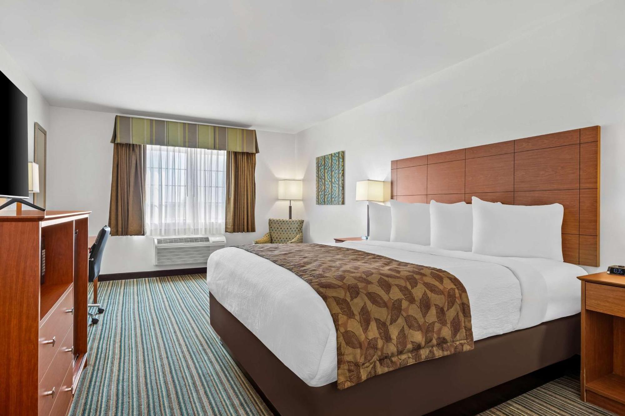 Best Western Liberty Inn Delano Exterior photo